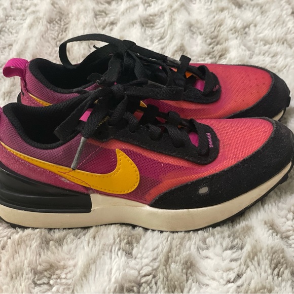 Kids Nike Waffle One Fuschia - Picture 2 of 6